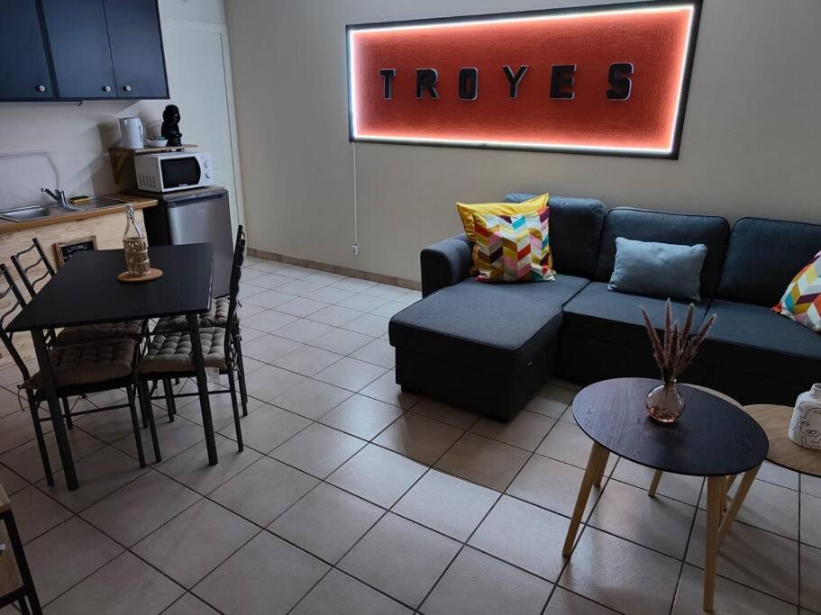 Appartement Gare Hyper Centre Ville Troyes Eksteriør billede
