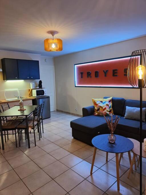 Appartement Gare Hyper Centre Ville Troyes Eksteriør billede